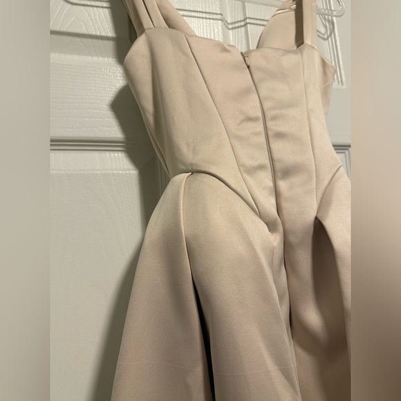 HOUSE OF CB "Paloma" Vintage Cream Satin Pleated Midi Dress NWOT - Picture 10 of 10